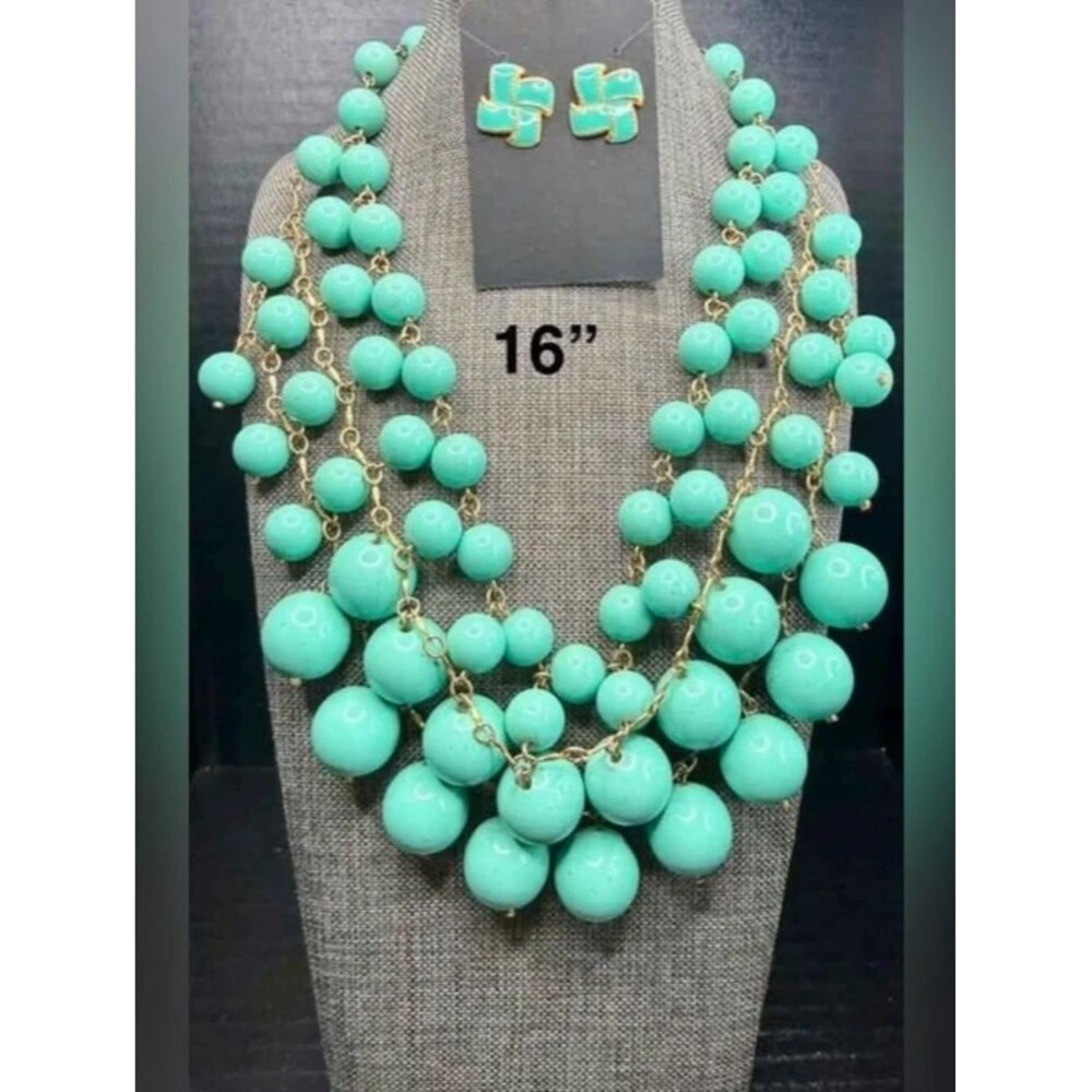 143. Turquoise Bead Statement Necklace Set